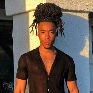 Meet your Posher, Chad